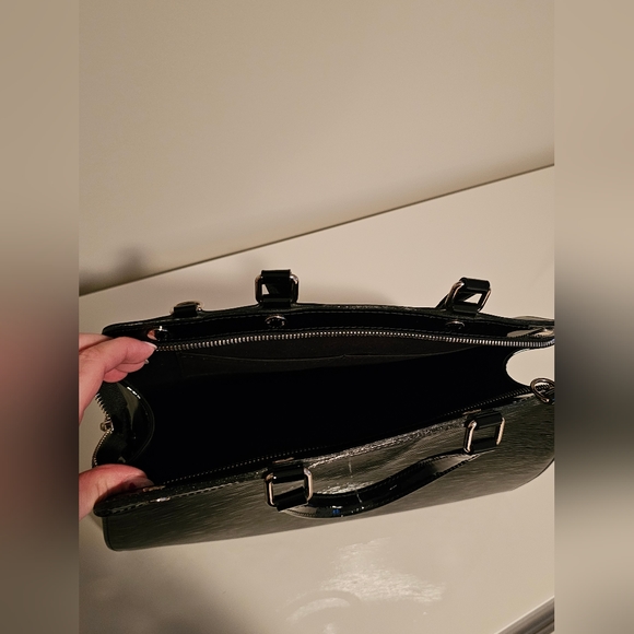 Louis Vuitton-  Black Electric Epi Leather Brea MM-- Authentic - Picture 4 of 11